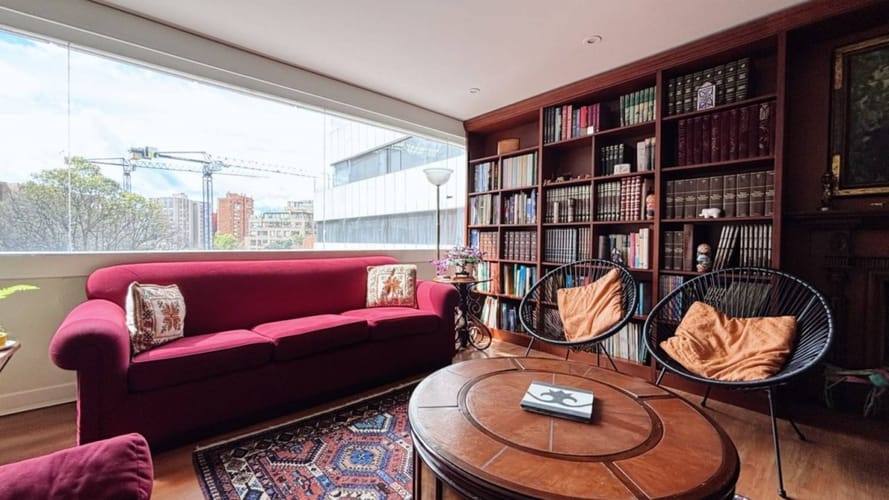 Apartamento de 5 alcobas en venta en El Retiro, Bogotá, 243 m² · foto 4 de 24