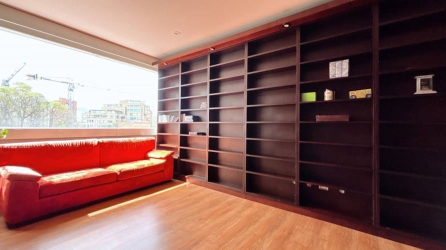 Apartamento de 5 alcobas en venta en El Retiro, Bogotá, 243 m² · foto 8 de 24