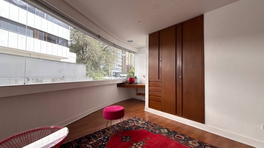 Apartamento de 5 alcobas en venta en El Retiro, Bogotá, 243 m² · foto 23 de 24