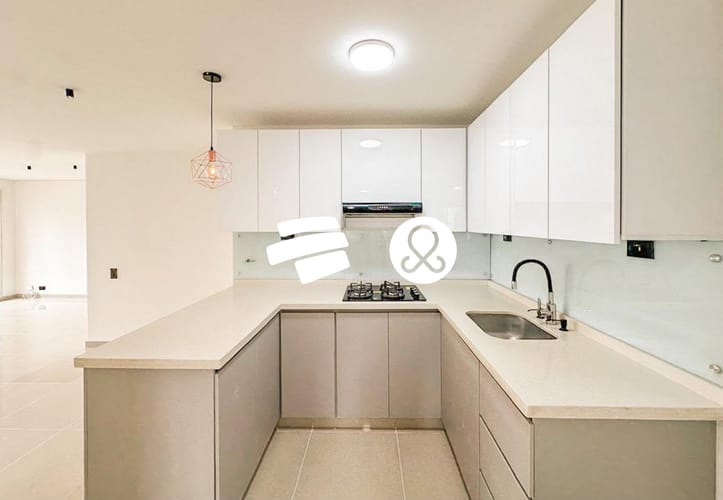 Apartamento de 3 alcobas en venta en El Poblado, Medellín, 116 m² · foto 4 de 24