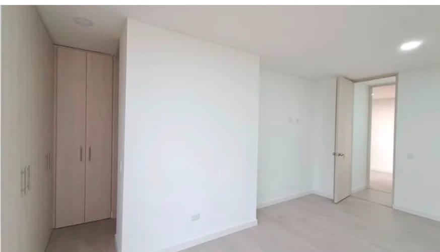Apartamento de 2 alcobas en venta en La Salle, Bogotá, 68 m² · foto 5 de 16