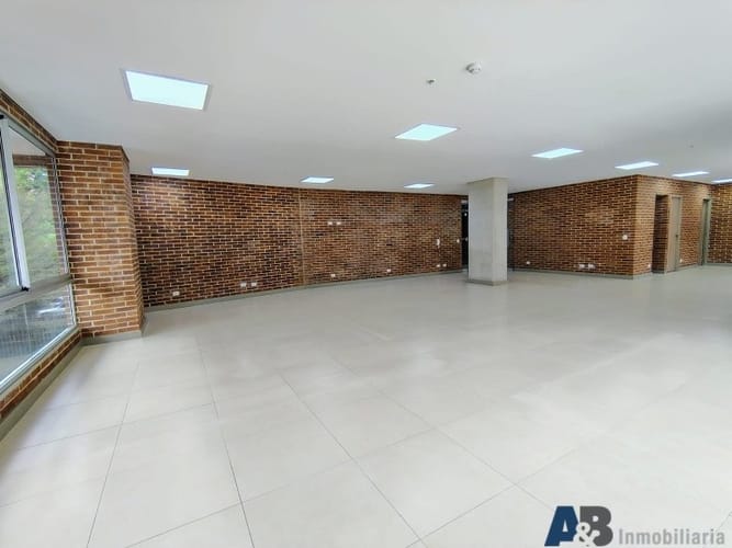 Oficina en arriendo en Castropol, Medellín, 136 m² · foto 7 de 16
