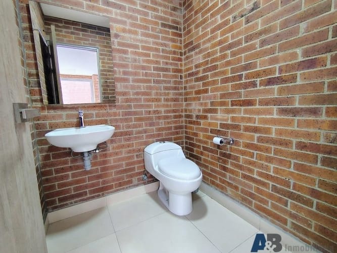 Oficina en arriendo en Castropol, Medellín, 136 m² · foto 12 de 16