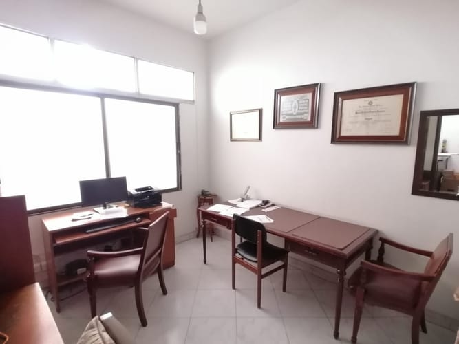 Casa de 18 alcobas en venta en Versalles, Cali, 433 m² · foto 2 de 24