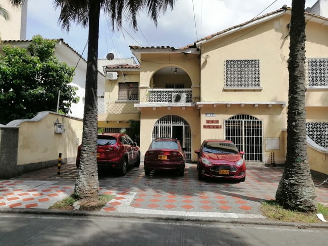 Casa de 18 alcobas en venta en Versalles, Cali, 433 m² · foto 6 de 24