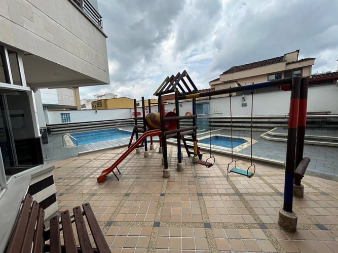 Apartamento de 3 alcobas en venta en Cabecera Del Llano, Bucaramanga, 99 m² · foto 5 de 24