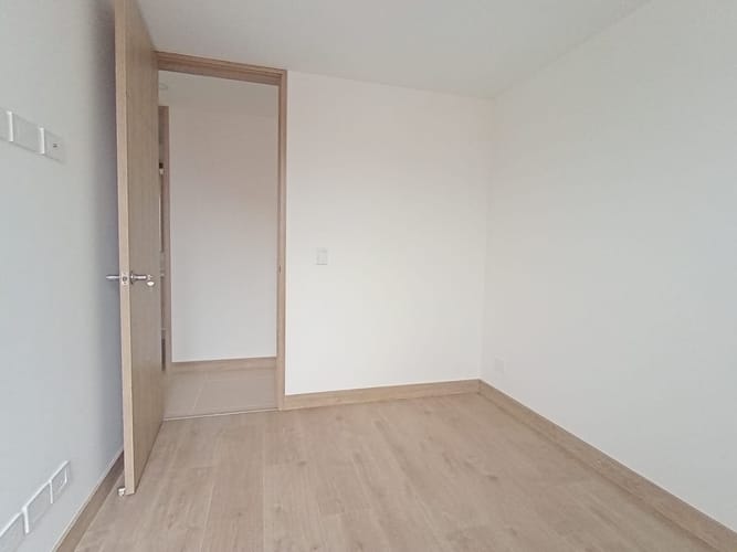 Apartamento de 3 alcobas en venta en Laureles, Medellín, 84 m² · foto 10 de 16