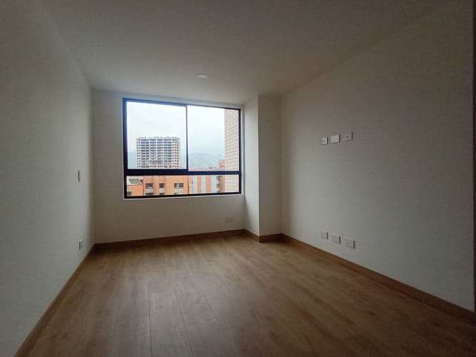 Apartamento de 3 alcobas en venta en Laureles, Medellín, 84 m² · foto 12 de 16