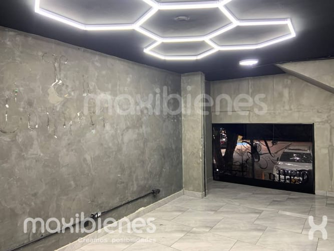 Local en arriendo en La Castellana, Medellín, 45 m² · foto 3 de 5