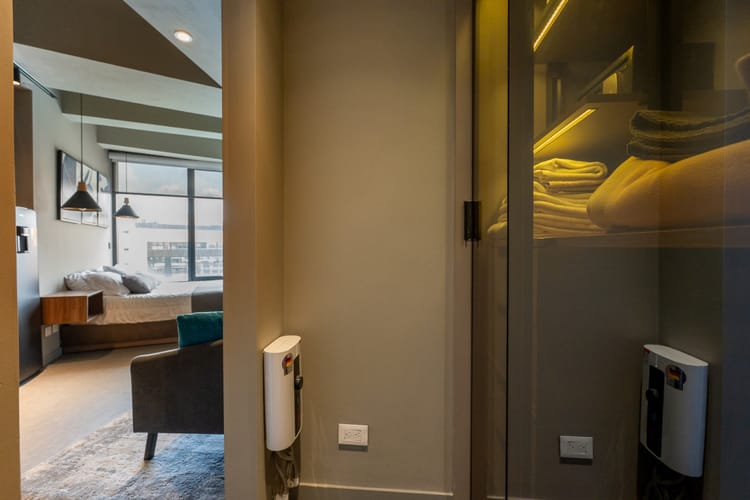 Apartaestudio en venta en Chico, Bogotá, 23 m² · foto 9 de 24