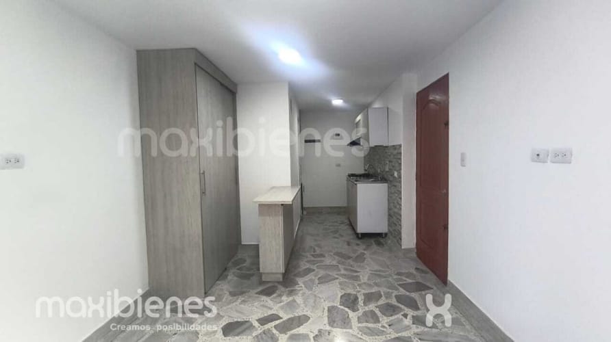 Apartaestudio en venta en Los Colores, Medellín, 23 m² · foto 2 de 3