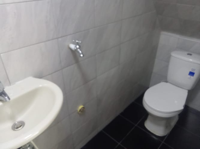 Local en arriendo en Brisas Del Campo, Girón, 80 m² · foto 12 de 14