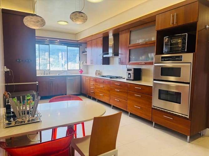 Apartamento de 3 alcobas en venta en El Poblado, Medellín, 432 m² · foto 9 de 21