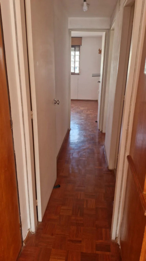 Alquiler Apartamento De 2 Dormitorios Muy Luminoso  A Una Cuadra De 18 De Julio En Cordón · Foto 9