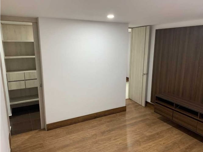Apartamento de 3 alcobas en venta en Las Lomitas, Sabaneta, 104 m² · foto 6 de 18