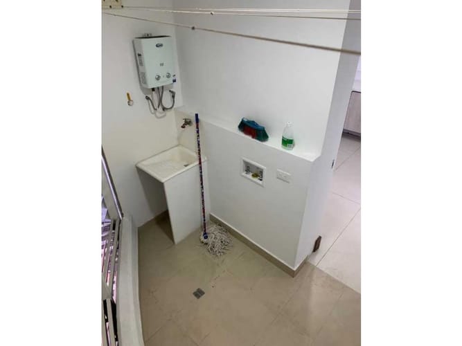 Apartamento de 3 alcobas en venta en Las Lomitas, Sabaneta, 104 m² · foto 10 de 18