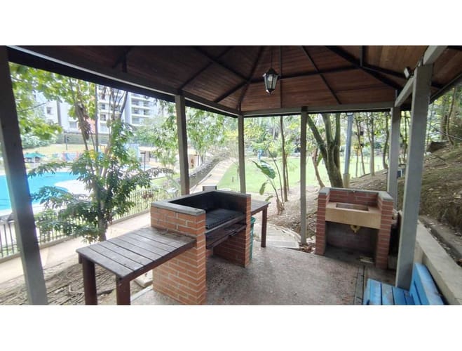 Apartamento de 3 alcobas en venta en Belén, Medellín, 97 m² · foto 20 de 24