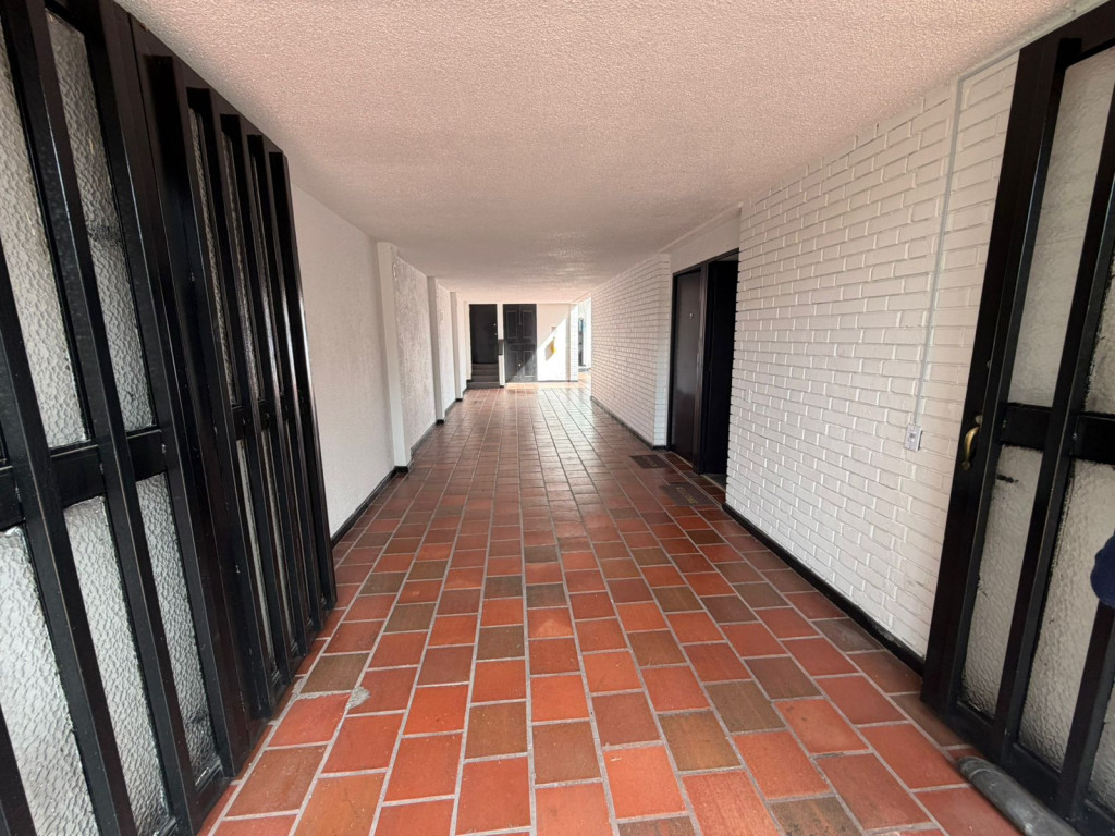 Casa en venta en Niza, Bogotá · foto 2 de 24