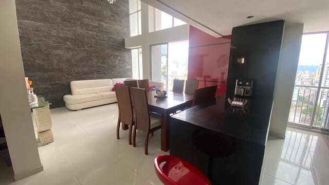 Apartamento de 3 alcobas en venta en San Alonso, Bucaramanga, 138 m² · foto 2 de 24