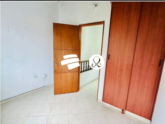 Apartamento de 3 alcobas en venta en Ferreni, Medellín, 63 m² · foto 7 de 14