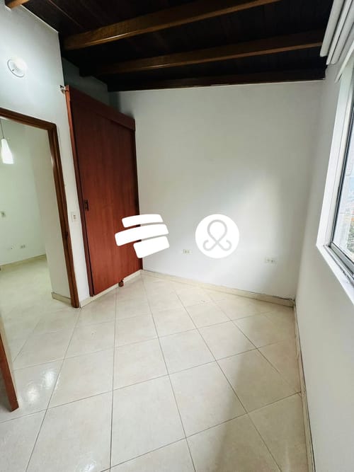 Apartamento de 3 alcobas en venta en Ferreni, Medellín, 63 m² · foto 12 de 14