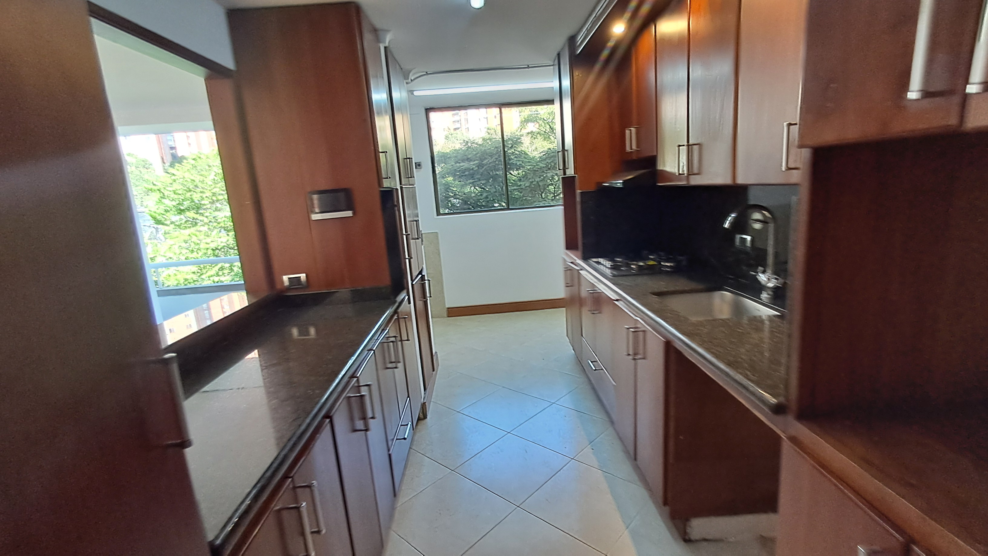 Apartamento en Arriendo en El Poblado, Medellín en La Aguacatala