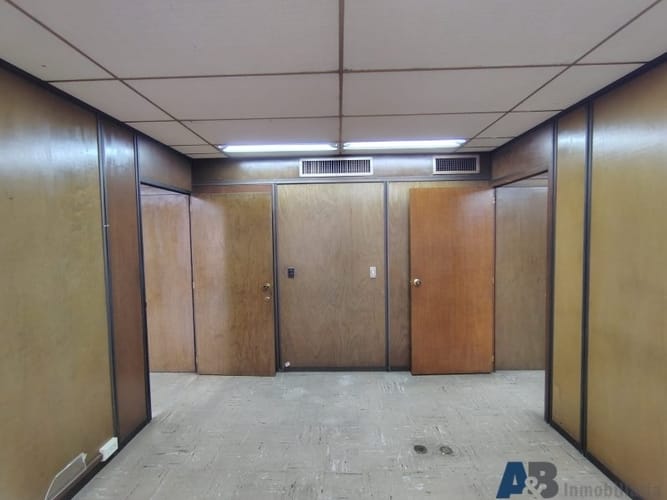 Oficina en arriendo en La Candelaria, Medellín, 44 m² · foto 6 de 13