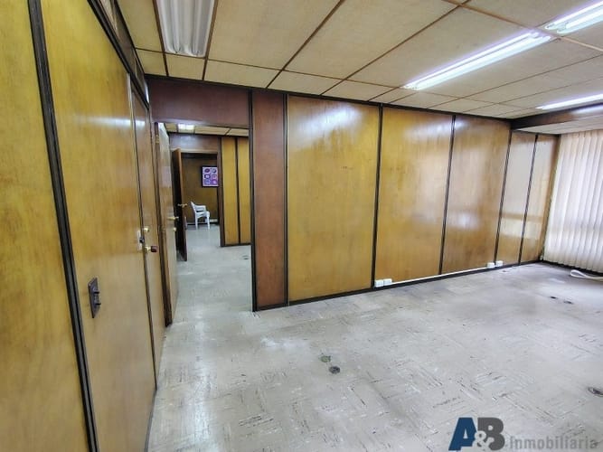 Oficina en arriendo en La Candelaria, Medellín, 44 m² · foto 9 de 13