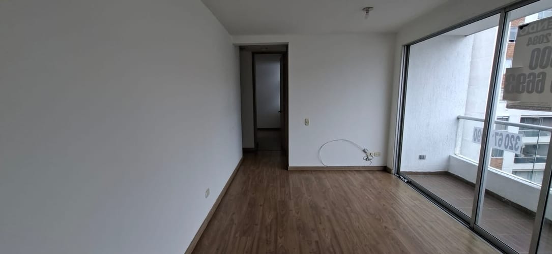 Apartamento de 3 alcobas en arriendo en Prados De Sabaneta, Sabaneta, 75 m² · foto 4 de 23