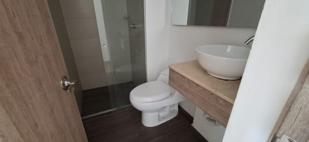Apartamento de 3 alcobas en arriendo en Prados De Sabaneta, Sabaneta, 75 m² · foto 18 de 23