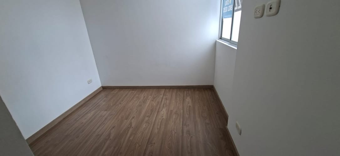 Apartamento de 3 alcobas en arriendo en Prados De Sabaneta, Sabaneta, 75 m² · foto 13 de 23