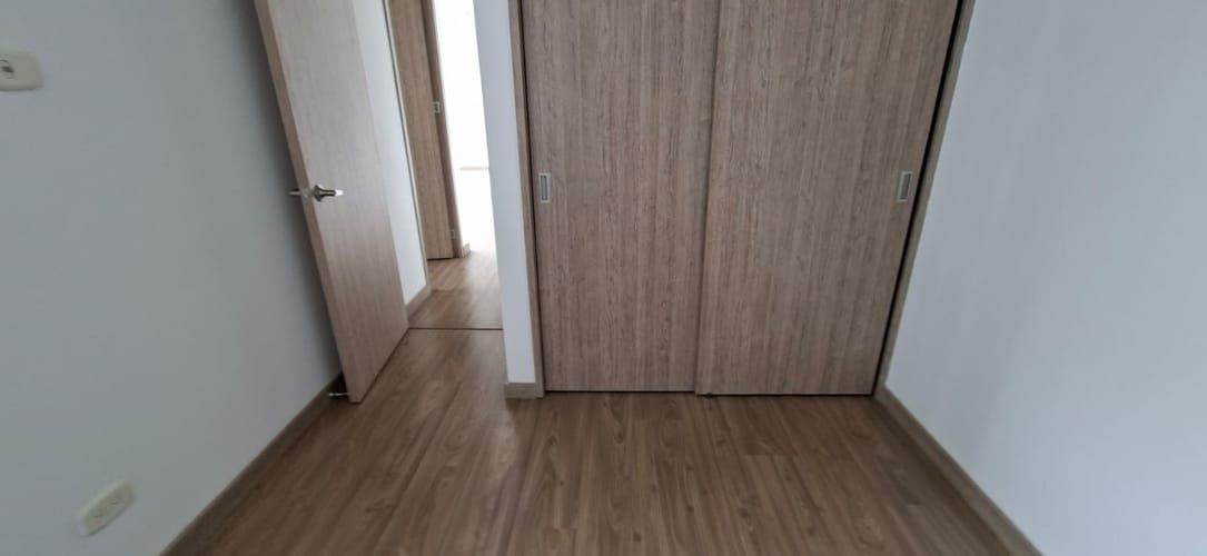 Apartamento de 3 alcobas en arriendo en Prados De Sabaneta, Sabaneta, 75 m² · foto 11 de 23