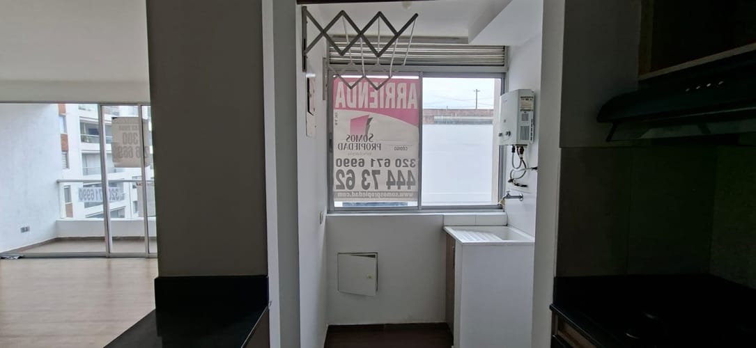 Apartamento de 3 alcobas en arriendo en Prados De Sabaneta, Sabaneta, 75 m² · foto 21 de 23