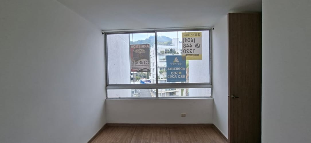 Apartamento de 3 alcobas en arriendo en Prados De Sabaneta, Sabaneta, 75 m² · foto 16 de 23