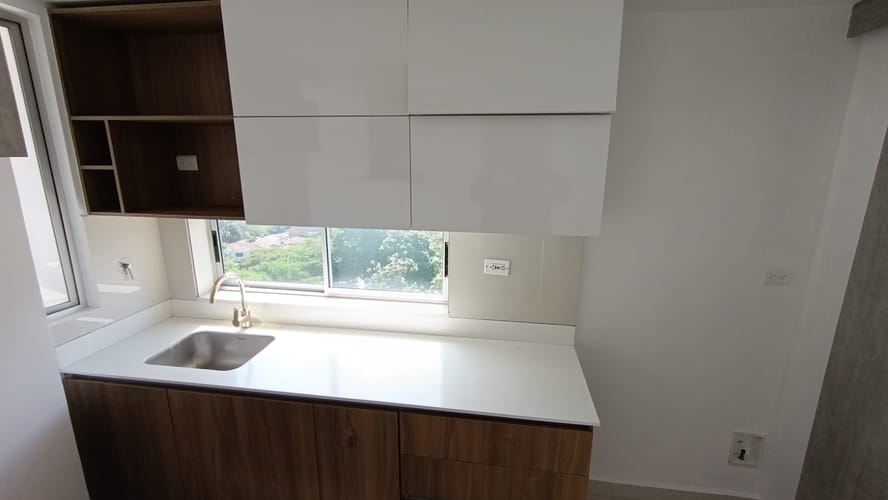 Apartamento de 3 alcobas en arriendo en Laureles, Medellín, 85 m² · foto 4 de 16
