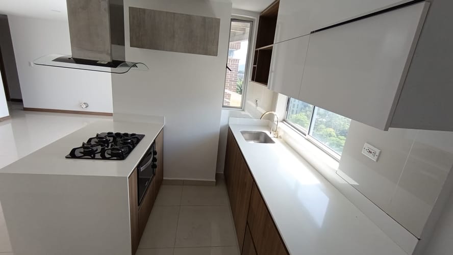 Apartamento de 3 alcobas en arriendo en Laureles, Medellín, 85 m² · foto 6 de 16