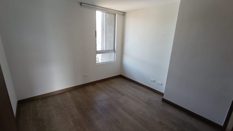 Apartamento de 3 alcobas en arriendo en Laureles, Medellín, 85 m² · foto 9 de 16