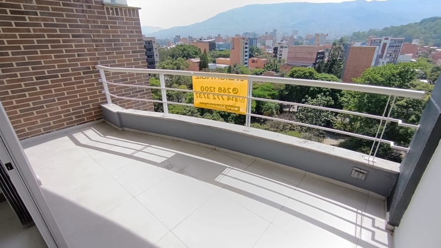 Apartamento de 3 alcobas en arriendo en Laureles, Medellín, 85 m² · foto 11 de 16