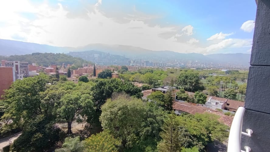 Apartamento de 3 alcobas en arriendo en Laureles, Medellín, 85 m² · foto 14 de 16