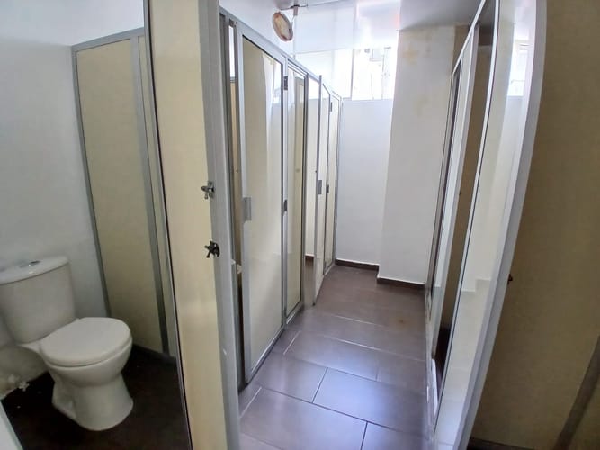 Local en arriendo en El Poblado, Medellín, 240 m² · foto 9 de 10