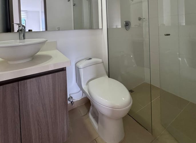 Apartamento de 2 alcobas en arriendo en Camino Verde, Envigado, 72 m² · foto 15 de 16