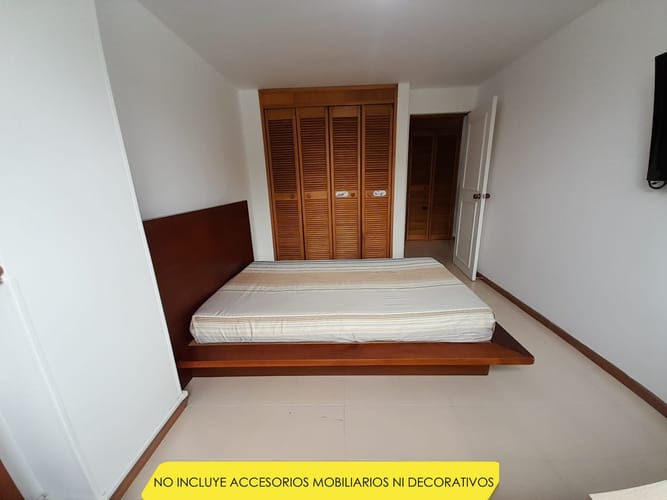 Apartamento de 3 alcobas en arriendo en Los Naranjos, Medellín, 135 m² · foto 12 de 18