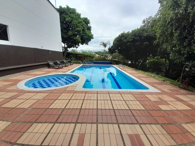 Apartamento de 3 alcobas en arriendo en Los Naranjos, Medellín, 135 m² · foto 17 de 18