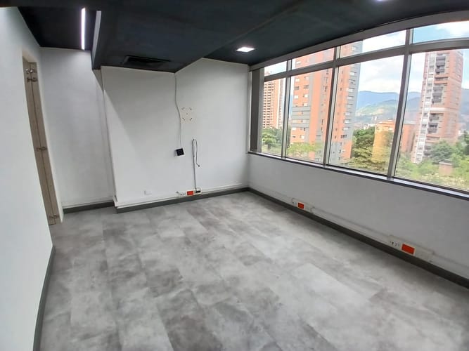 Oficina en arriendo en Santa María De Los Ángeles, Medellín, 64 m² · foto 4 de 10