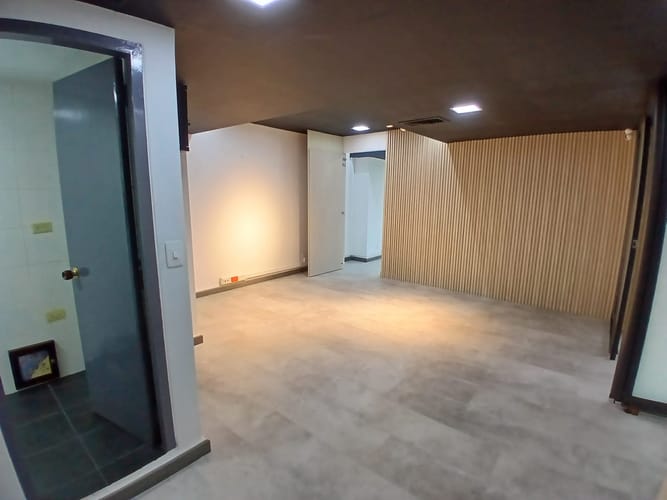 Oficina en arriendo en Santa María De Los Ángeles, Medellín, 64 m² · foto 7 de 10