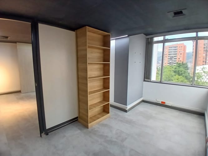 Oficina en arriendo en Santa María De Los Ángeles, Medellín, 64 m² · foto 9 de 10