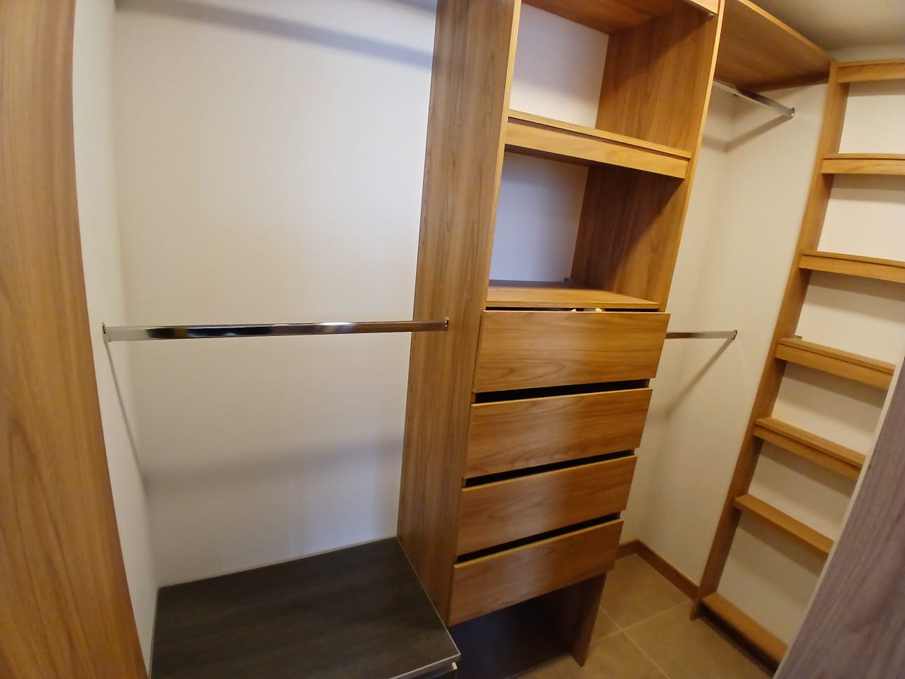 Apartamento en arriendo en El Poblado, Medellín · foto 7 de 10