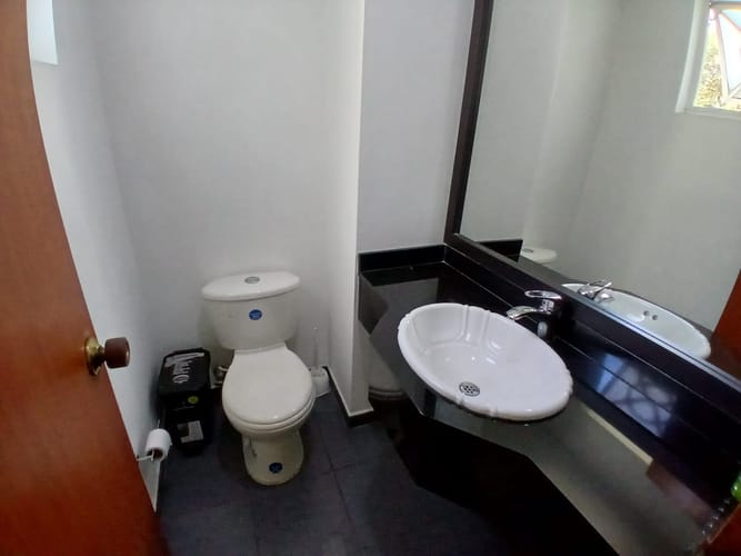 Consultorio en arriendo en Diego Echavarría, Medellín, 25 m² · foto 4 de 10