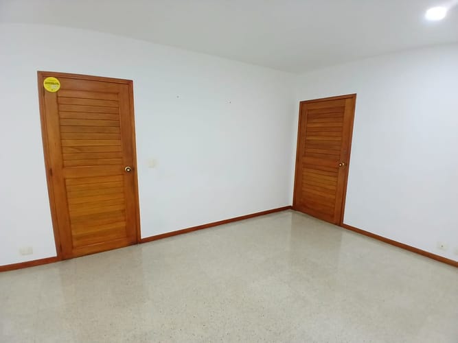 Consultorio en arriendo en Diego Echavarría, Medellín, 25 m² · foto 8 de 10