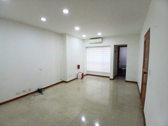 Consultorio en arriendo en Diego Echavarría, Medellín, 25 m² · foto 10 de 10